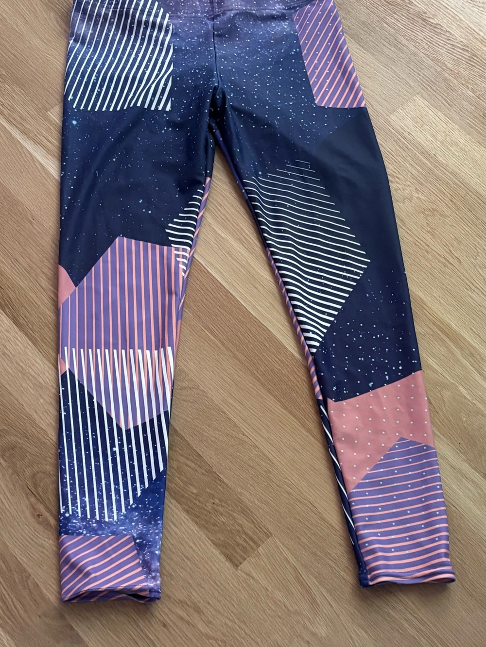 Fiercepulse Leggings in Navy and Pink
